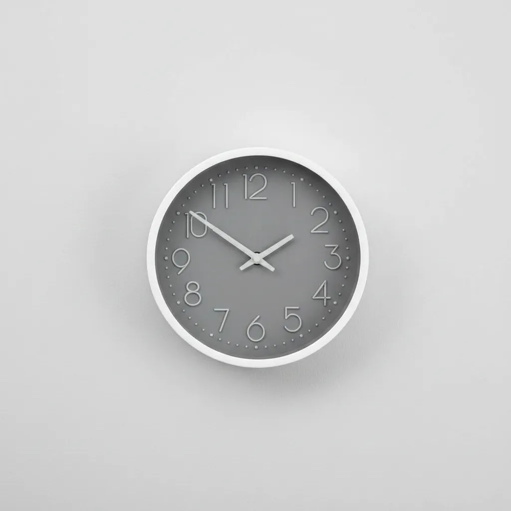 Reloj De Pared Moderno Negro Con Números Gris